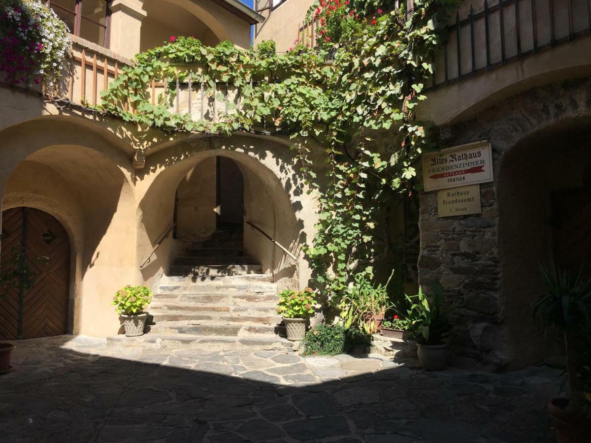 Pension Altes Rathaus Duernstein Exterior photo